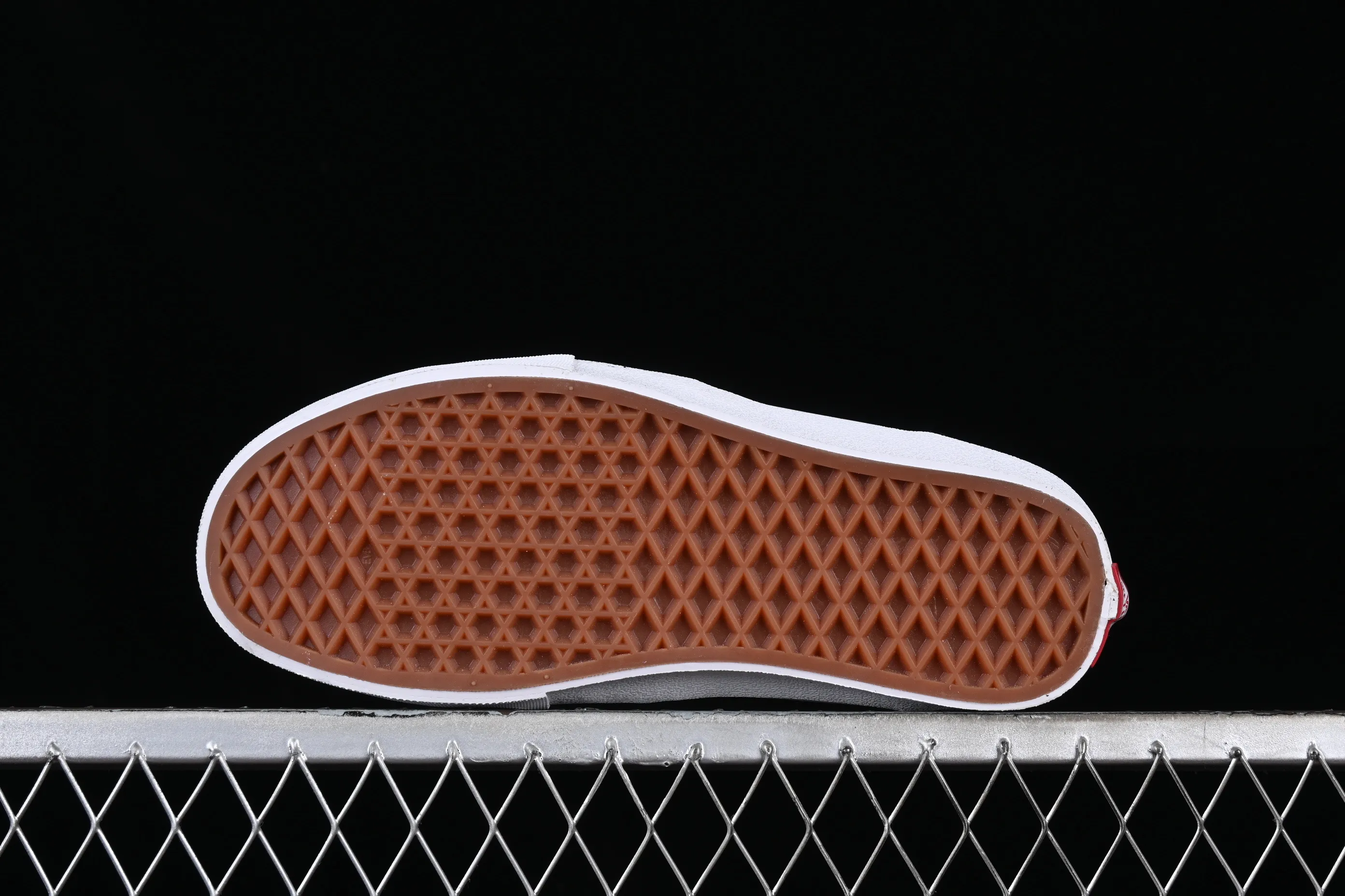 All Categories Vans Vans Series Vans Mid Vans China Vans Half Cab 33 Dx Anaheim Series China Skateboard Shoes VN0A5FCDY28